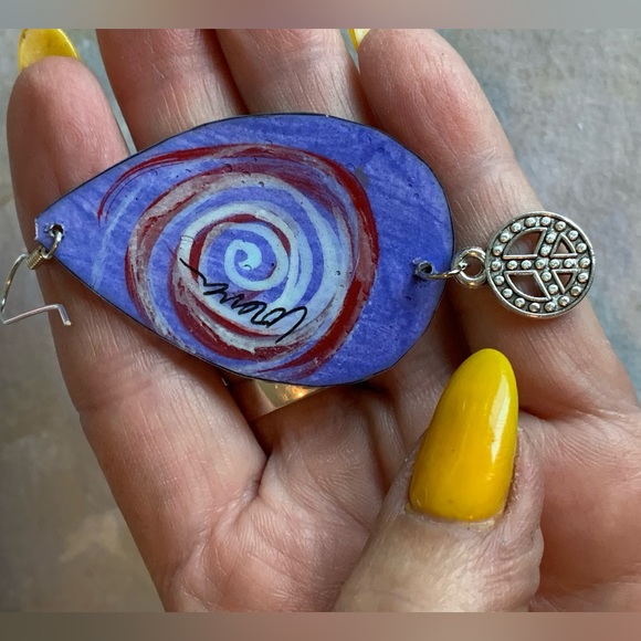 Large peace sign ☮️earrings, handpainted sterling wears OOAK statement piece - Picture 5 of 8